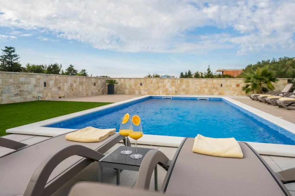 Villa Cissa,Brand New Villa With Private Pool Stara Novalja Exterior photo